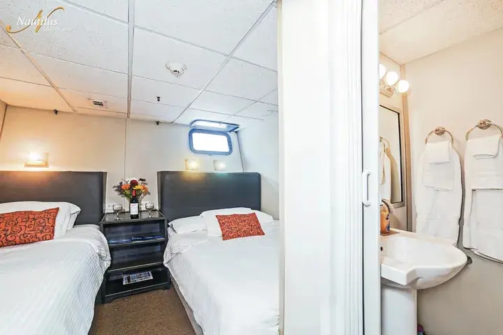 belle-amie-stateroom-twin.jpg