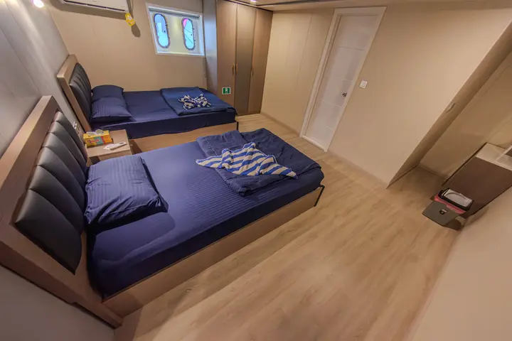 Serenity Lower Deck Twin (cabin 1).jpg